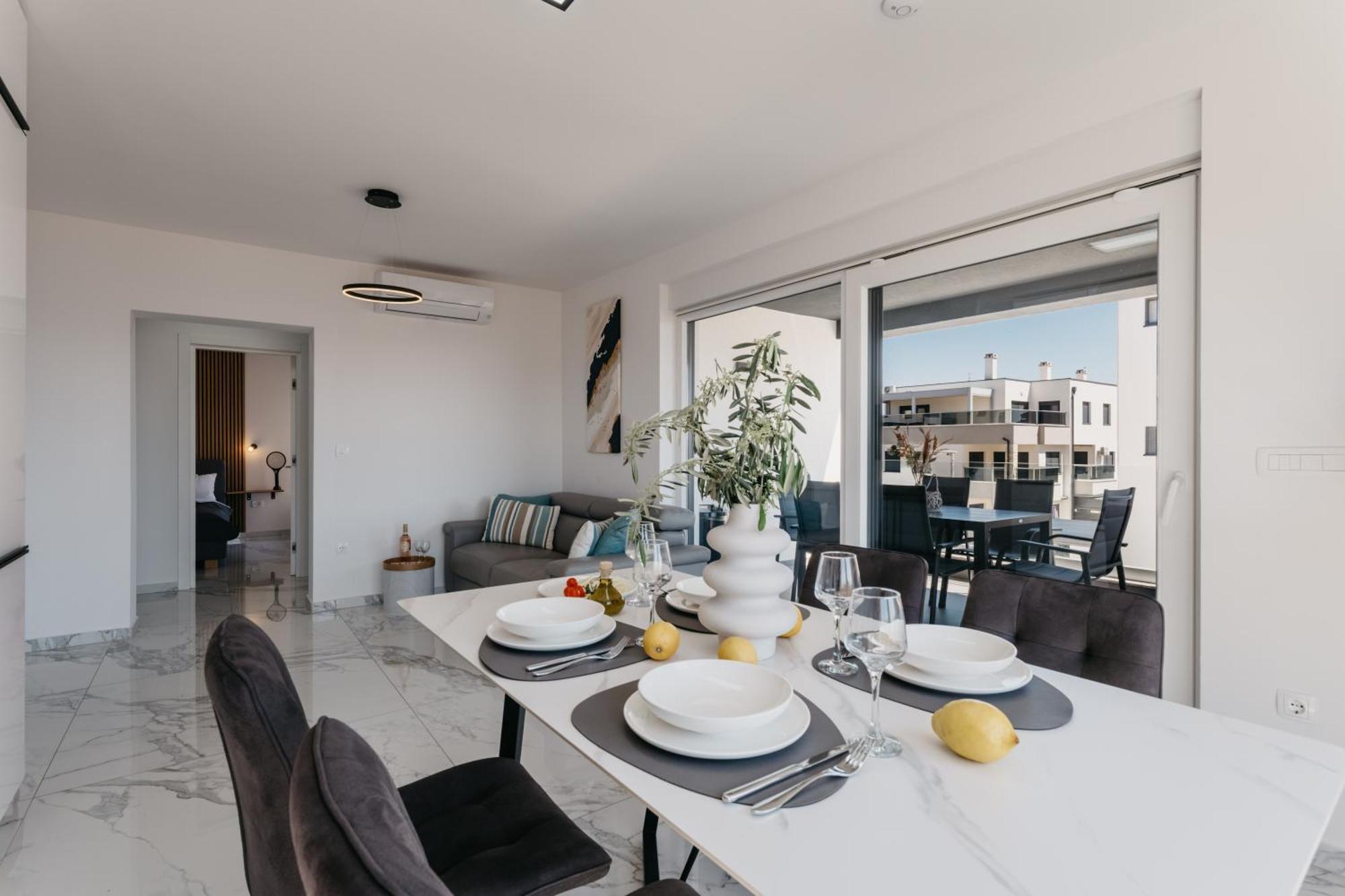 Lili Rose - Exclusive Family With Sea View, Just Steps From *