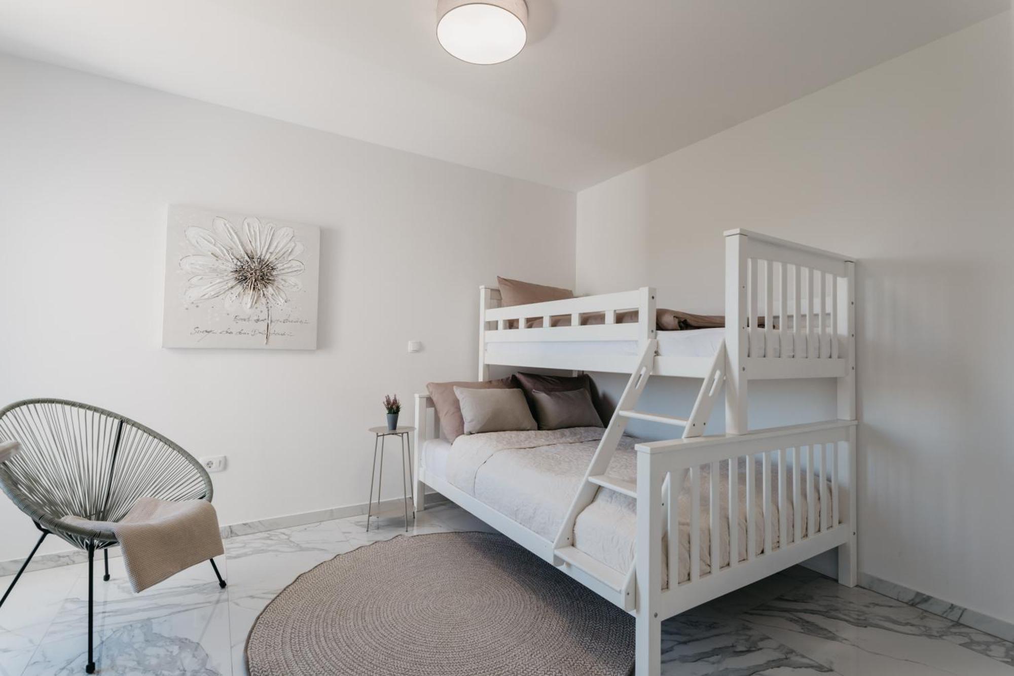 Lili Rose - Exclusive Family With Sea View, Just Steps From Mandre