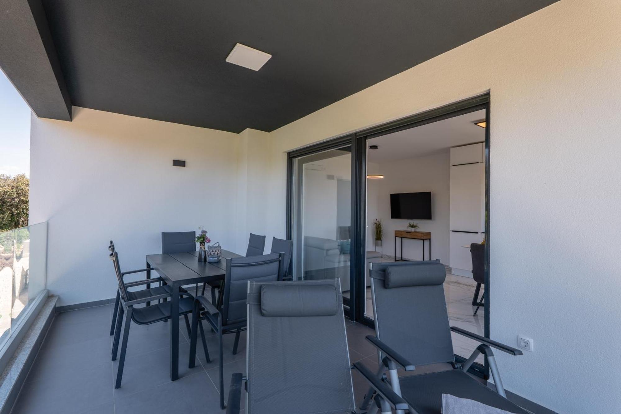 Lili Rose - Exclusive Family With Sea View, Just Steps From Mandre