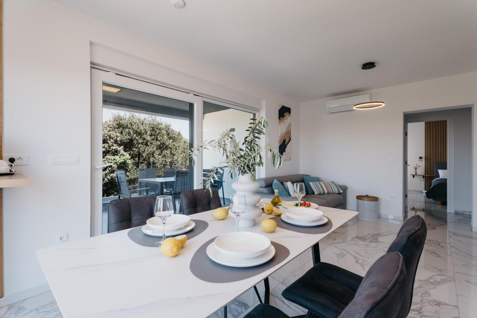 Lili Rose - Exclusive Family With Sea View, Just Steps From