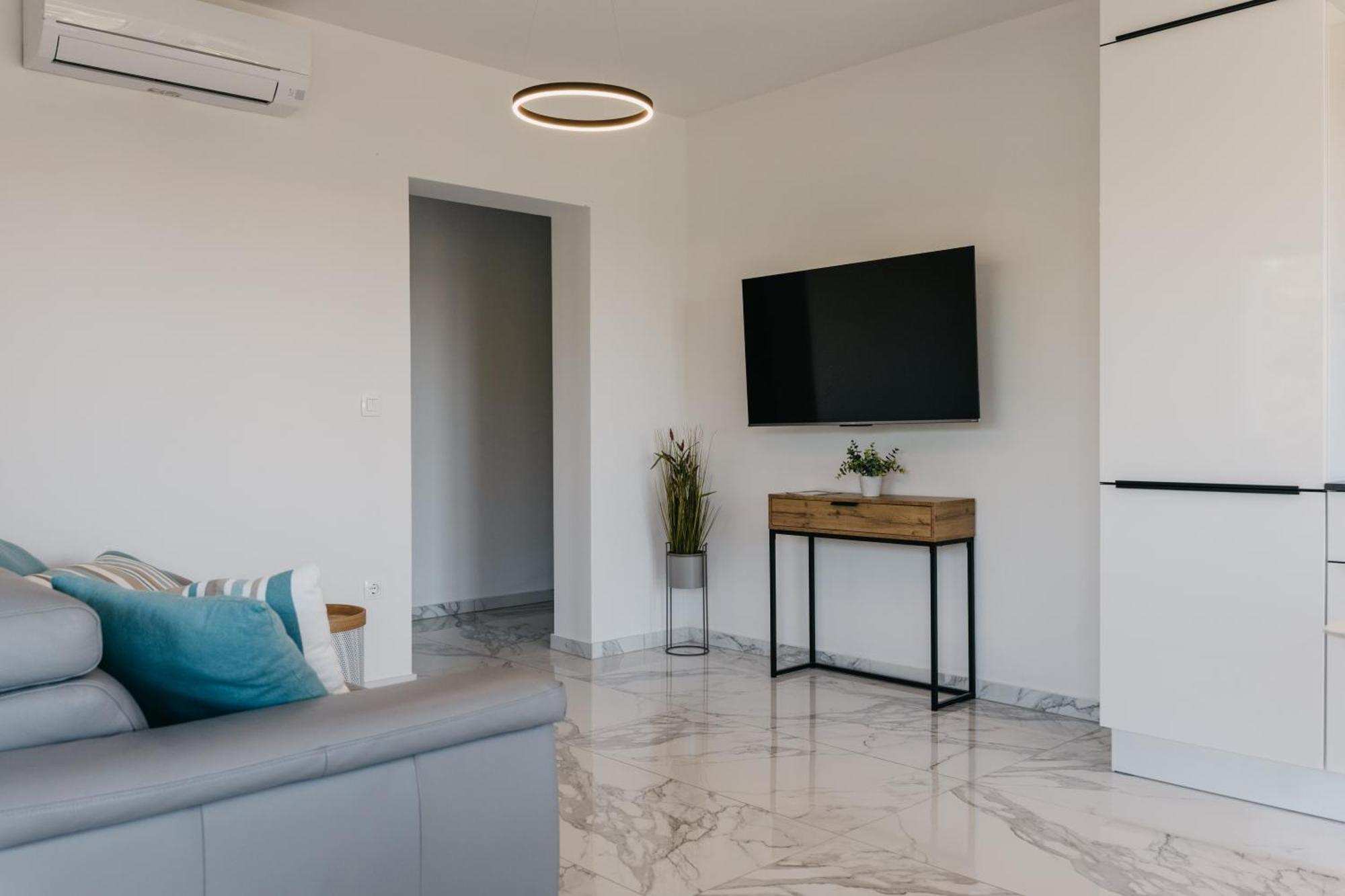 Apartment Lili Rose - Exclusive Family With Sea View, Just Steps From Mandre
