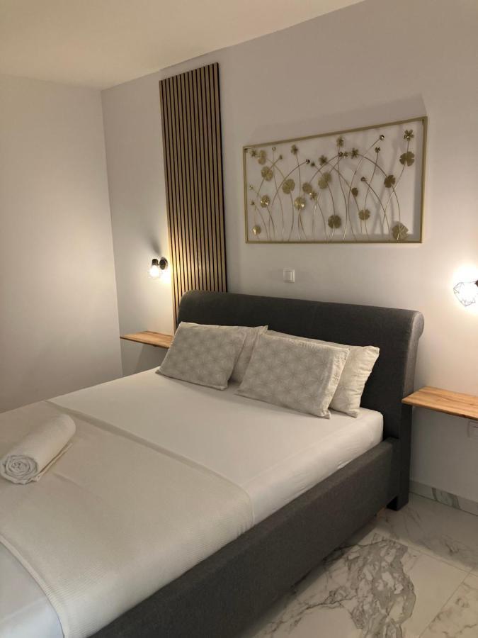 Apartment Lili Rose Mandre - Exclusive Apartments With Sea View, Just Steps From Beach Mandre