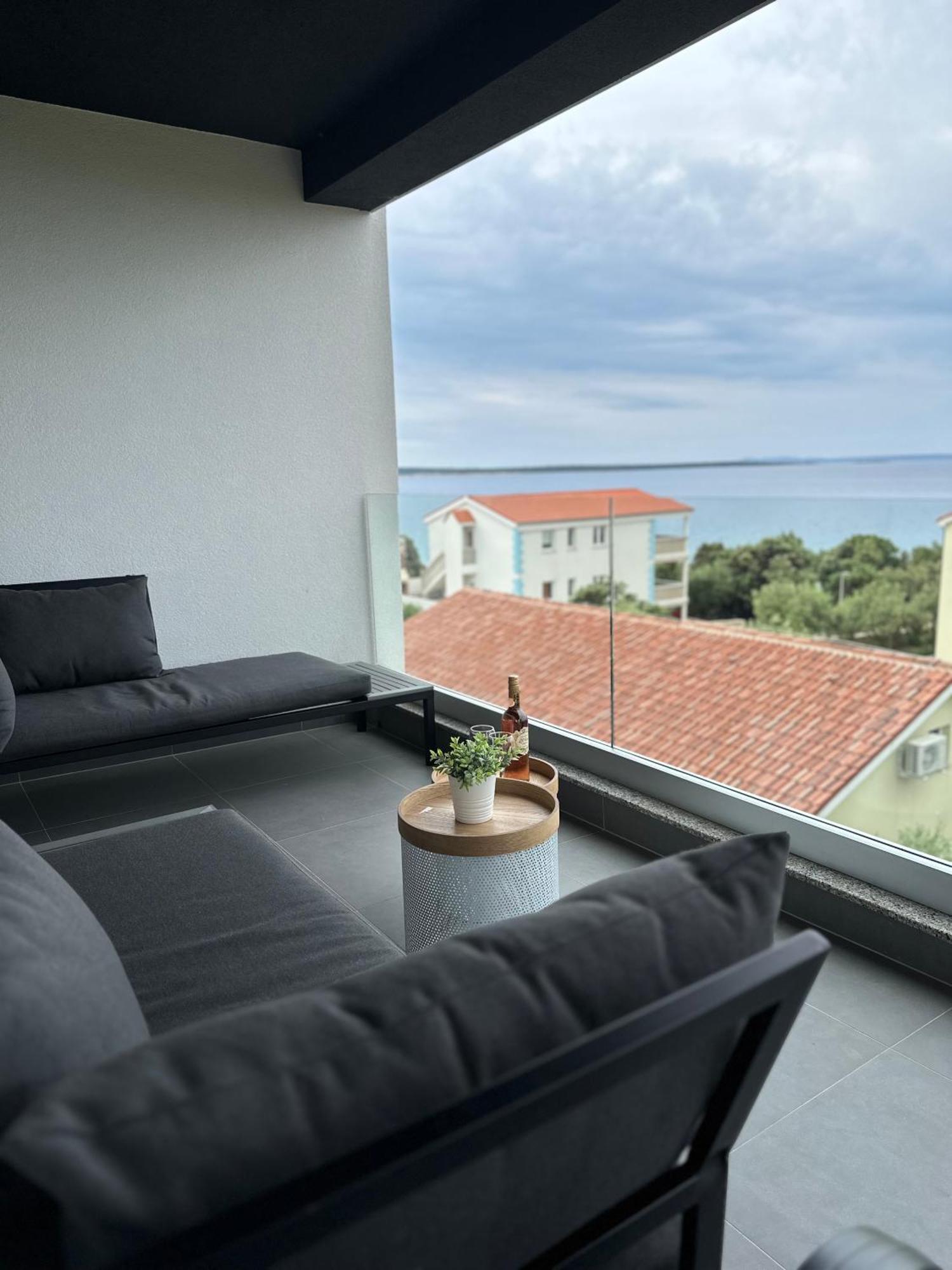 Apartment Lili Rose Mandre - Exclusive Apartments With Sea View, Just Steps From Beach *